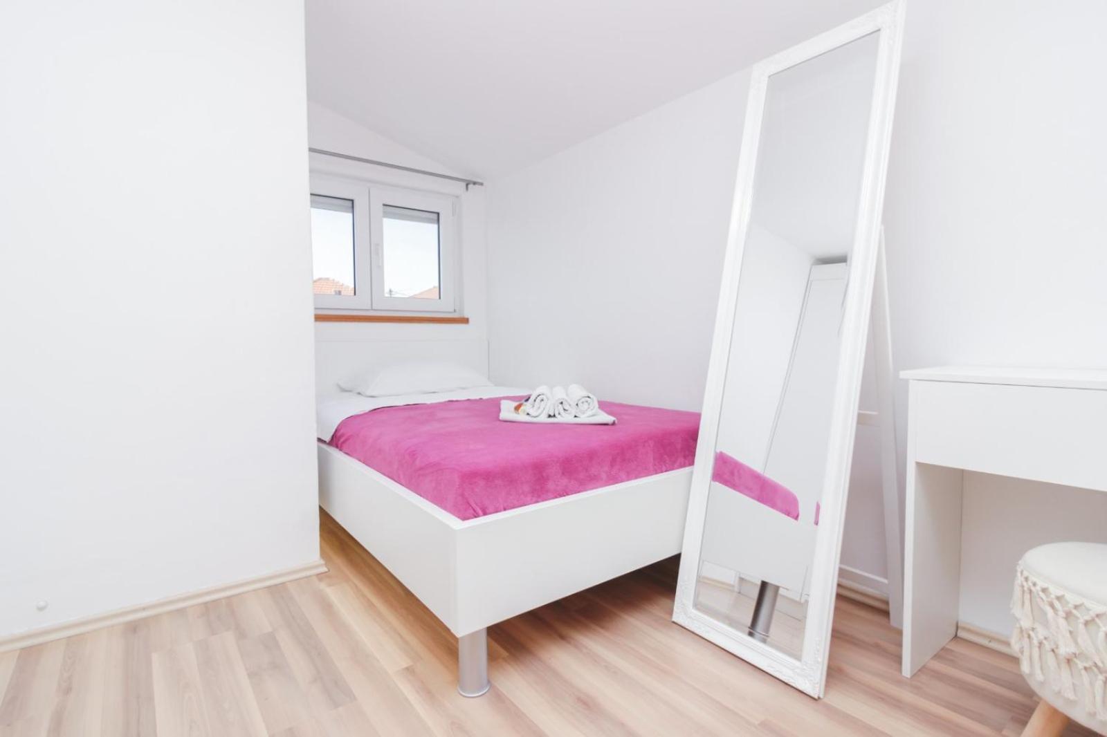 Apartman Lara Задар Екстериор снимка